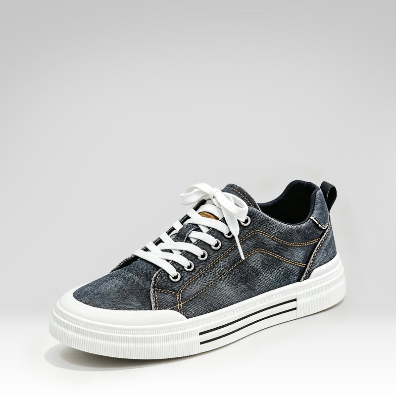 New Lightweight And Breathable Canvas Shoes