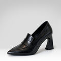 Elegant Pointed-toe Flats