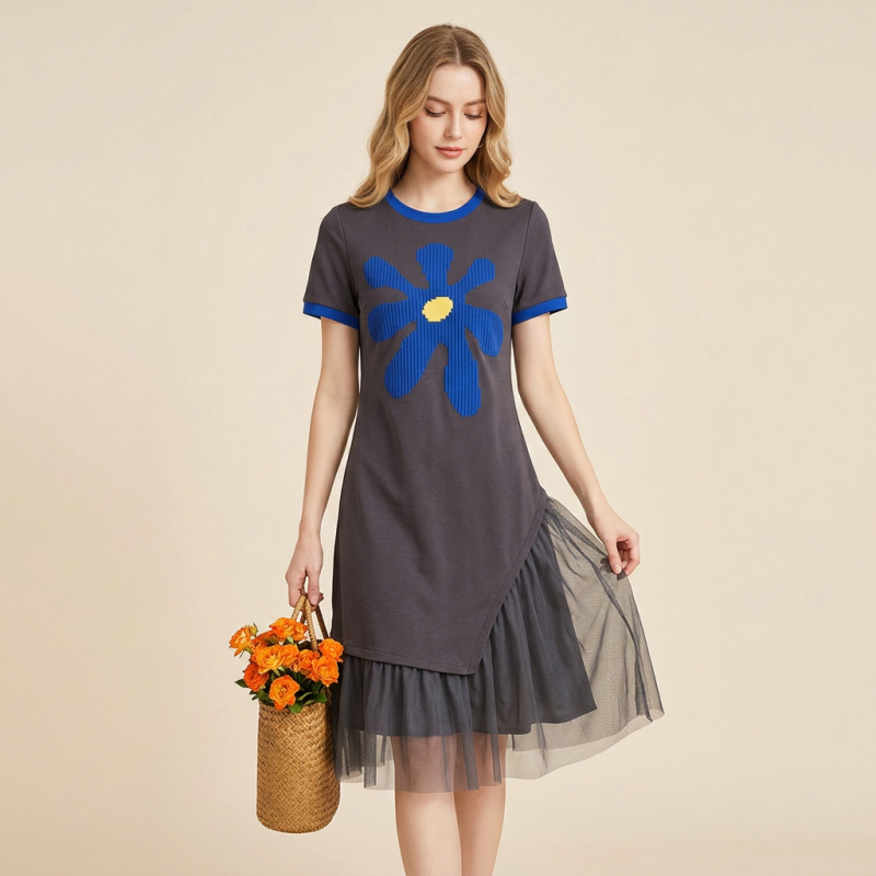 Stylish And Slimming Dress