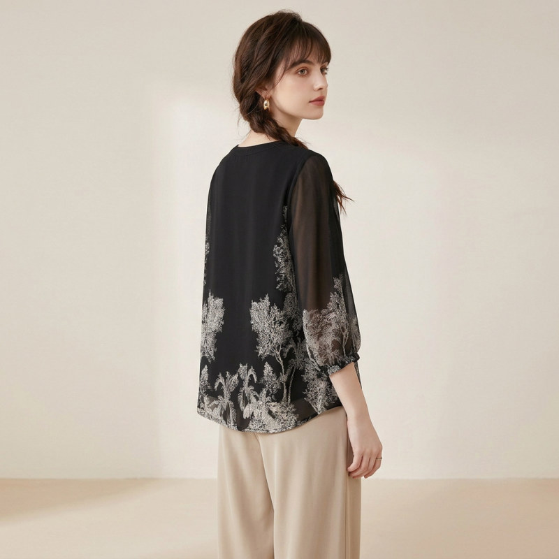 Loose-fitting Printed Top