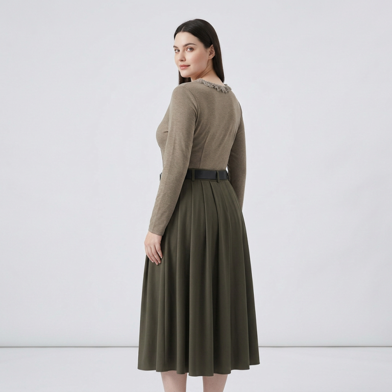 V-neck Long-sleeved T-shirt