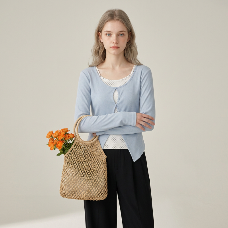 Slim-fitting Top