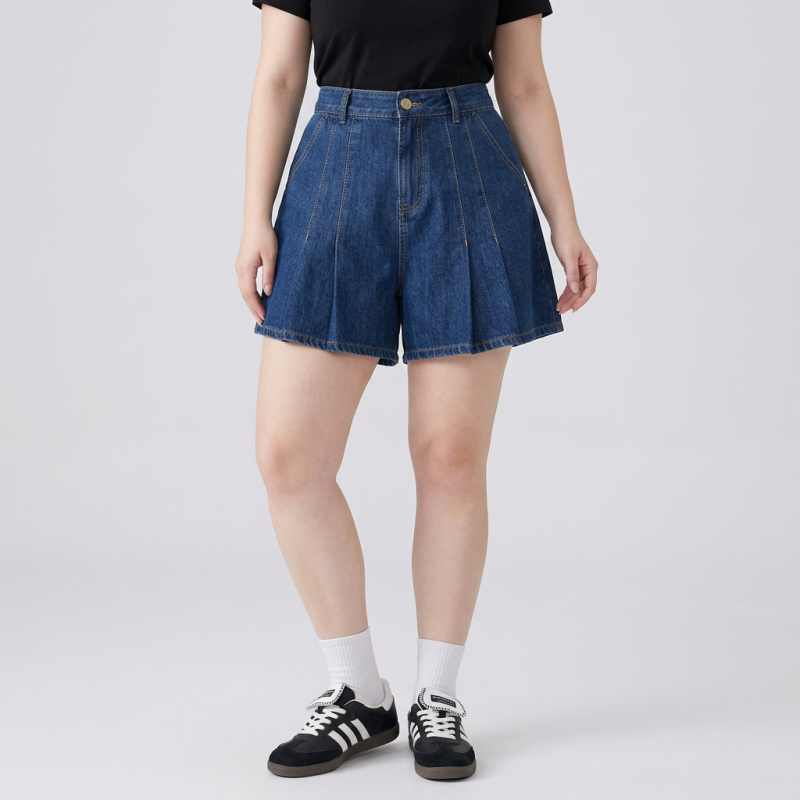Loose-fitting High-waisted Pleated Shorts